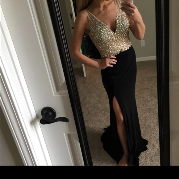 Windsor Dresses & Skirts - Prom dress